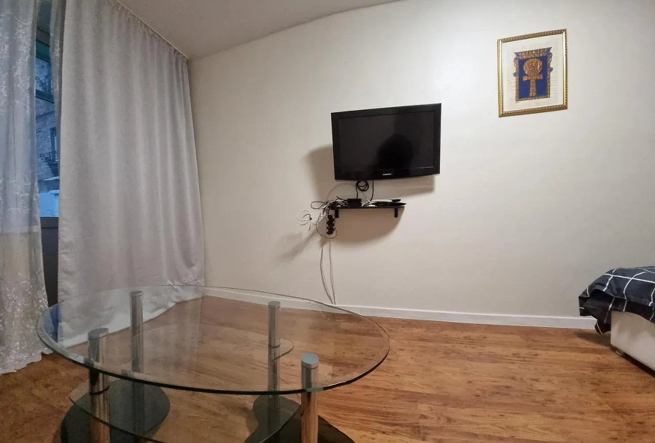 Pobedy Flat Daire Kiev Ukrayna